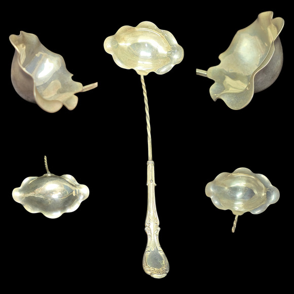 Vintage Twisted Handle Scalloped Punch Ladle 15" - Picture 1 of 10